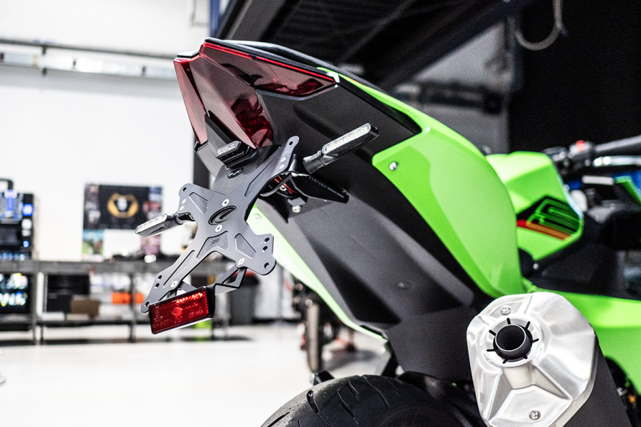 Support de plaque d'immatriculation Evotech Kawasaki Z400/500 / Ninja 400/500