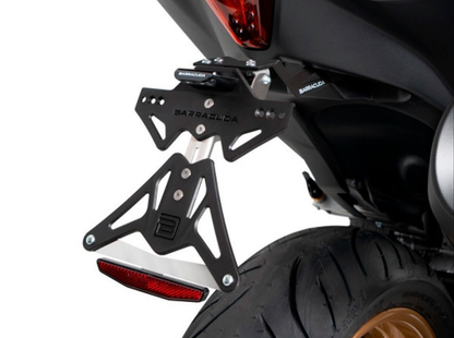 PLAQUE D'IMMATRICULATION ALUMINIUM BARRACUDA YAMAHA T-MAX 560 2022-2023